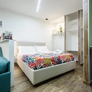 Loft By Universita , Napoli Italia