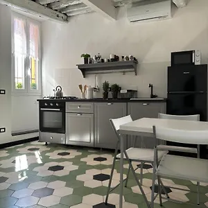 Casa Della Seta , Genova Italia